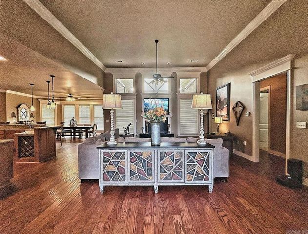 216 Seminole Lane, Maumelle, AR 72113
