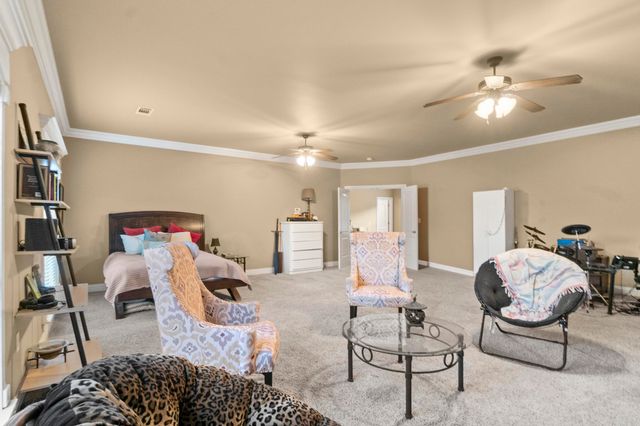 216 Seminole Lane, Maumelle, AR 72113