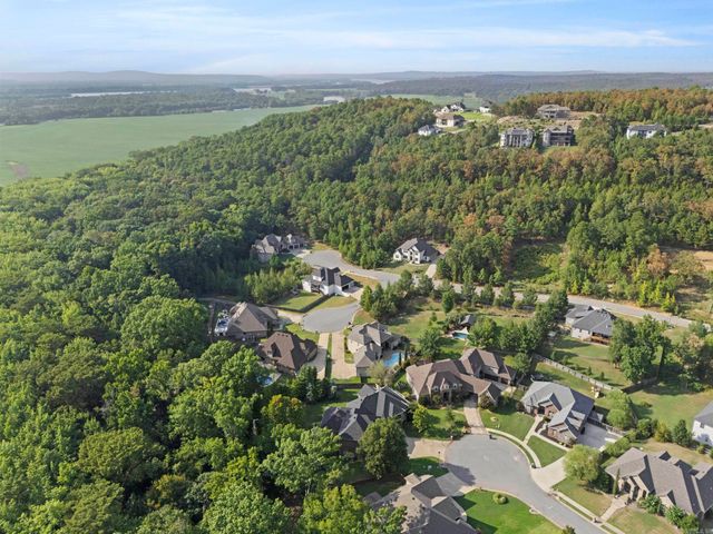 216 Seminole Lane, Maumelle, AR 72113