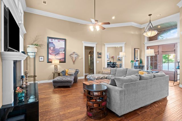 216 Seminole Lane, Maumelle, AR 72113
