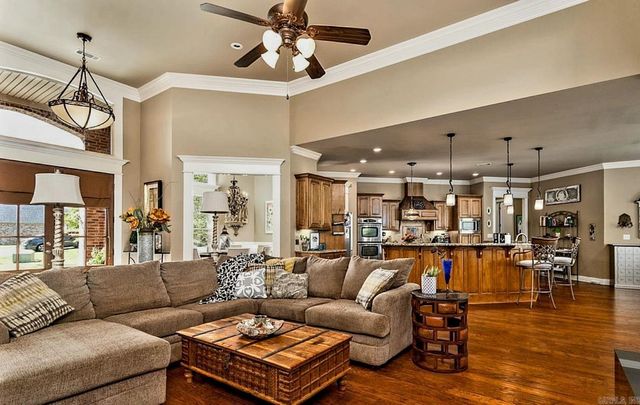 216 Seminole Lane, Maumelle, AR 72113