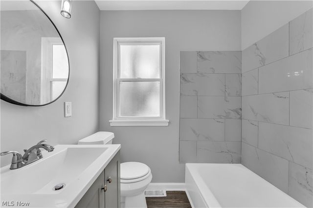 19703 Fairway Avenue, Maple Heights, OH 44137