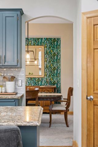 8053 Enclave Bay, Woodbury, MN 55125