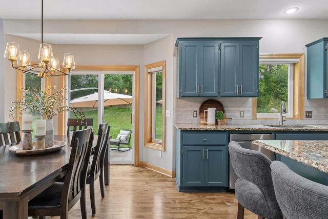 8053 Enclave Bay, Woodbury, MN 55125