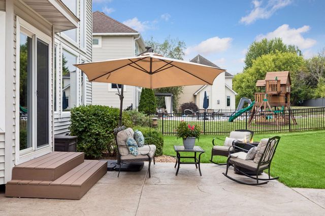 8053 Enclave Bay, Woodbury, MN 55125