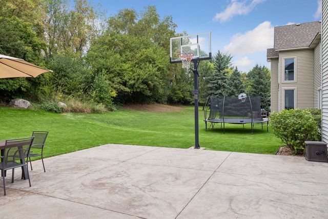 8053 Enclave Bay, Woodbury, MN 55125