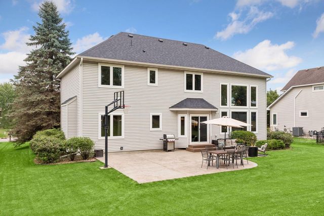 8053 Enclave Bay, Woodbury, MN 55125