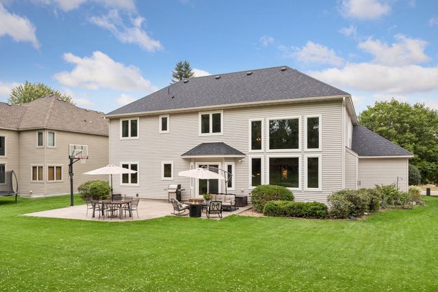 8053 Enclave Bay, Woodbury, MN 55125