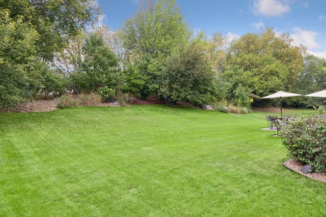 8053 Enclave Bay, Woodbury, MN 55125