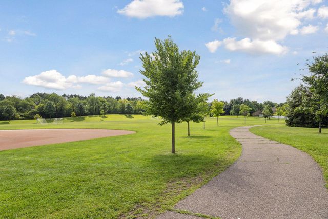 8053 Enclave Bay, Woodbury, MN 55125