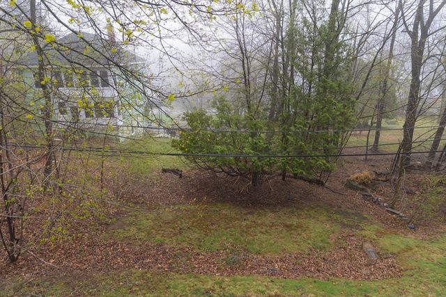 28 Gordon St, Worcester, MA 01604