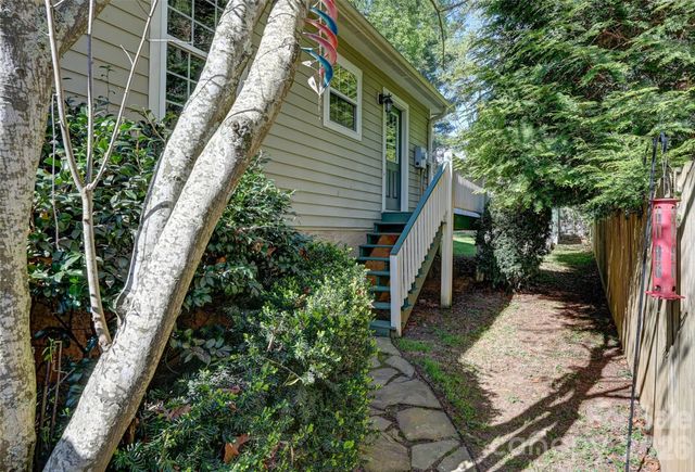 197 Deaver Street, Asheville, NC 28806