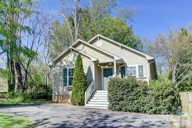 197 Deaver Street, Asheville, NC 28806