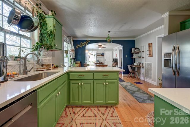 197 Deaver Street, Asheville, NC 28806