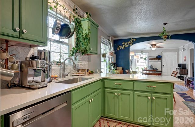 197 Deaver Street, Asheville, NC 28806