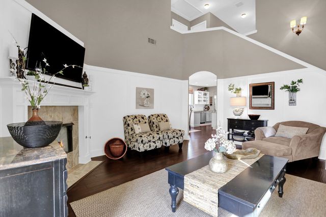 9931 CHIVAS DR, Cordova, TN 38016