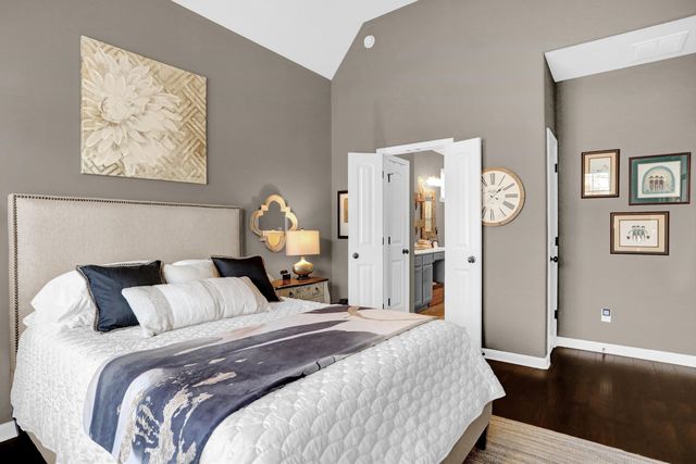 9931 CHIVAS DR, Cordova, TN 38016