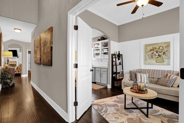 9931 CHIVAS DR, Cordova, TN 38016