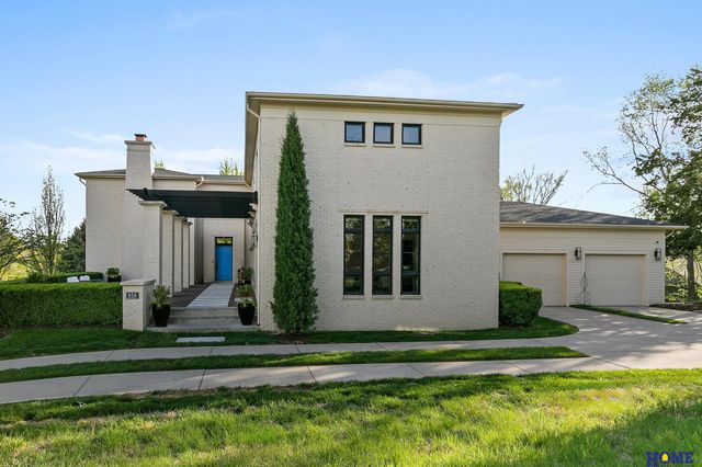 858 Capitola Drive, Lincoln, NE 68512