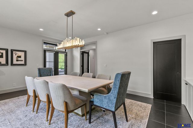 858 Capitola Drive, Lincoln, NE 68512