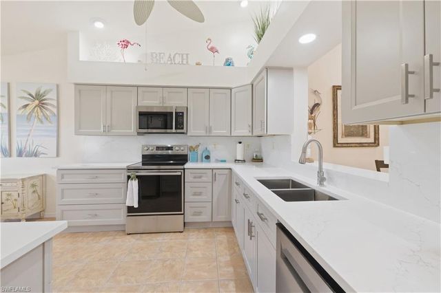 500 Veranda WAY A205, Naples, FL 34104