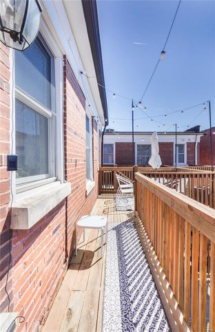 541 Rosedale Avenue 301, St Louis, MO 63112