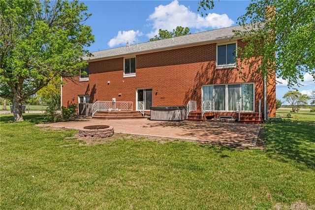 9335 SW 61st Street, Topeka, KS 66610