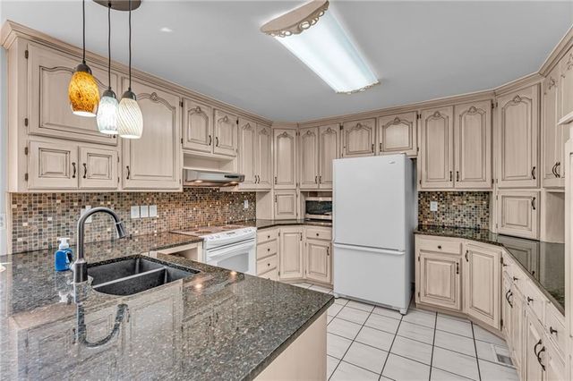 9335 SW 61st Street, Topeka, KS 66610