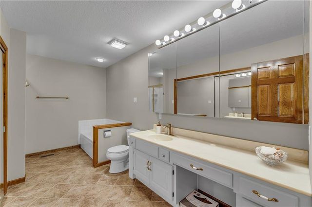 9335 SW 61st Street, Topeka, KS 66610