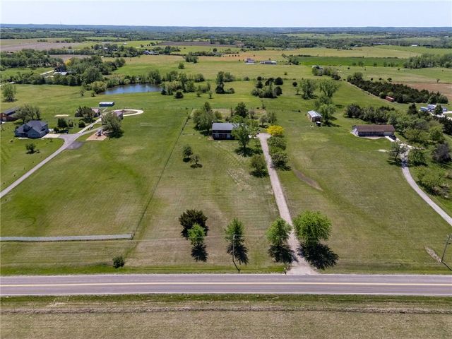 9335 SW 61st Street, Topeka, KS 66610