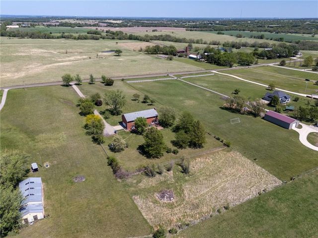 9335 SW 61st Street, Topeka, KS 66610