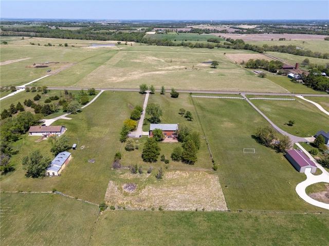 9335 SW 61st Street, Topeka, KS 66610
