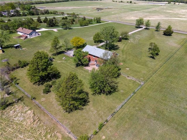 9335 SW 61st Street, Topeka, KS 66610