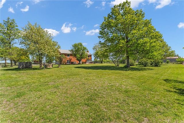 9335 SW 61st Street, Topeka, KS 66610
