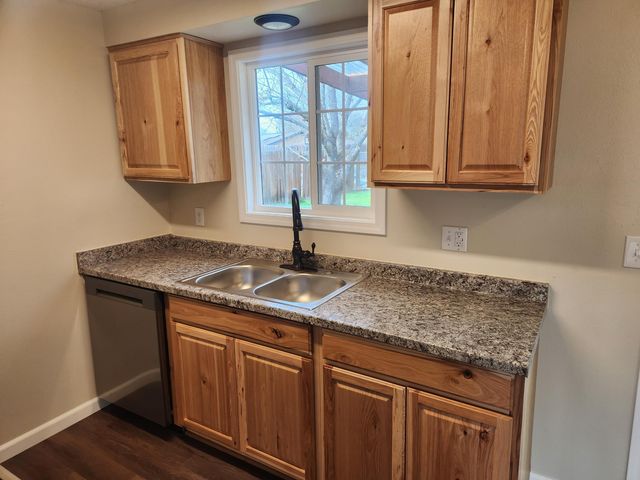 279 De Barr Avenue, Medford, OR 97501