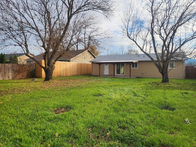 279 De Barr Avenue, Medford, OR 97501