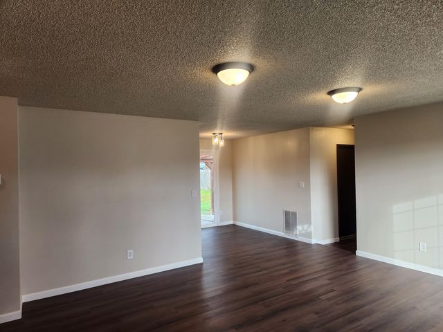 279 De Barr Avenue, Medford, OR 97501