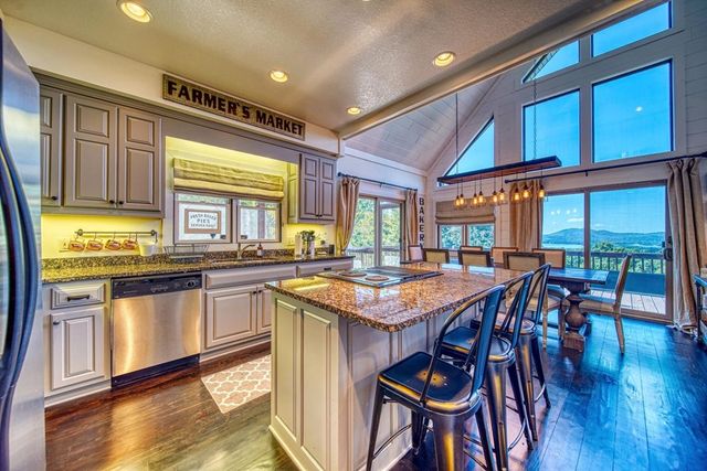41 Dan Knob Overlook, Hayesville, NC 28904