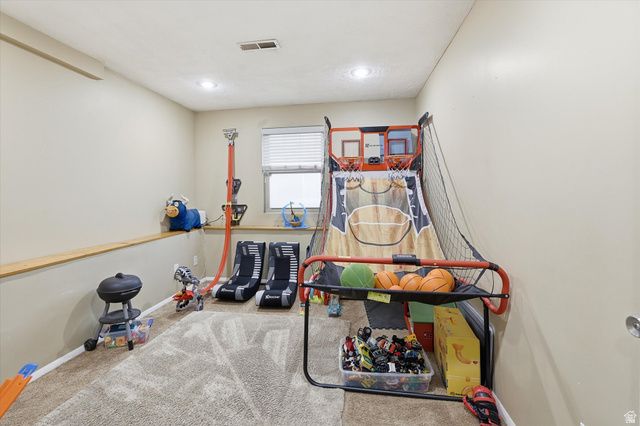 1154 W 2600 N, Clinton, UT 84015