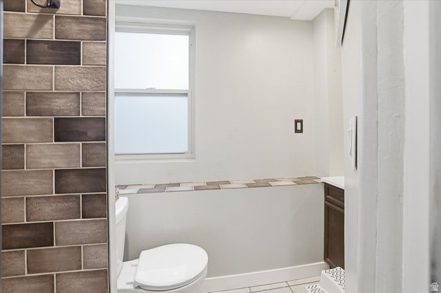 1154 W 2600 N, Clinton, UT 84015