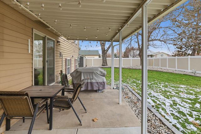 1154 W 2600 N, Clinton, UT 84015