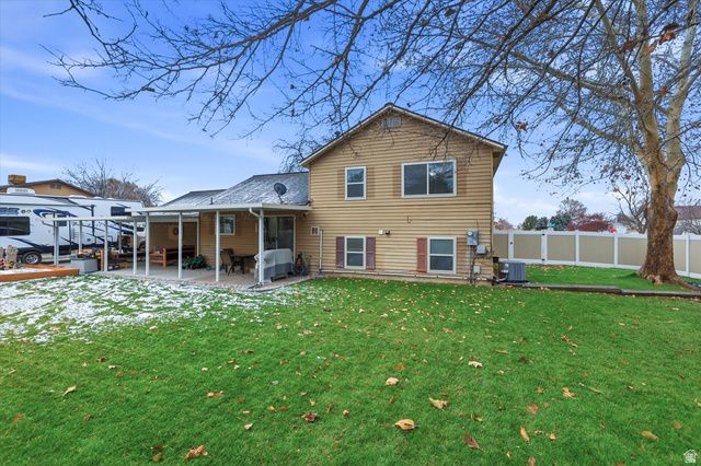 1154 W 2600 N, Clinton, UT 84015