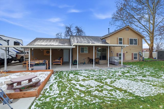 1154 W 2600 N, Clinton, UT 84015