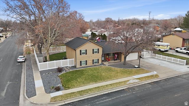 1154 W 2600 N, Clinton, UT 84015