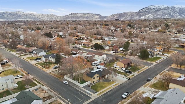 1154 W 2600 N, Clinton, UT 84015