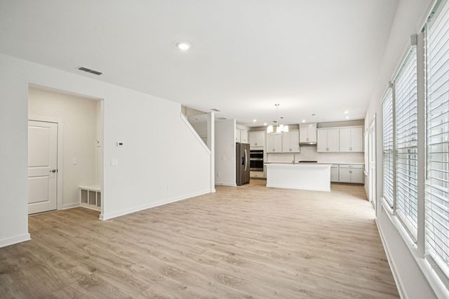 126 Vanguard Drive, La Vergne, TN 37086