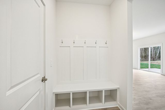 126 Vanguard Drive, La Vergne, TN 37086