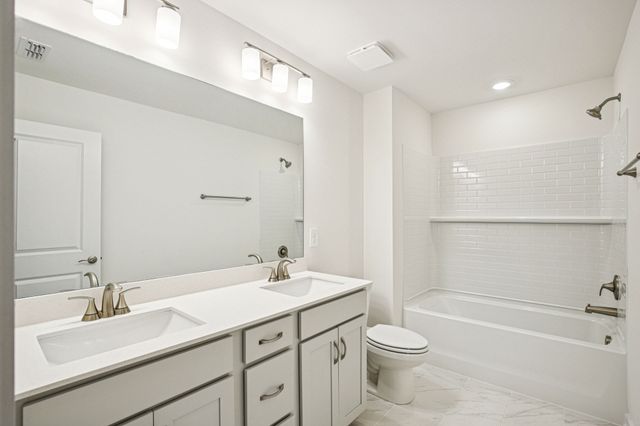 126 Vanguard Drive, La Vergne, TN 37086