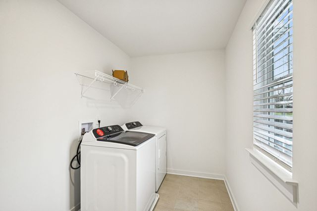 126 Vanguard Drive, La Vergne, TN 37086