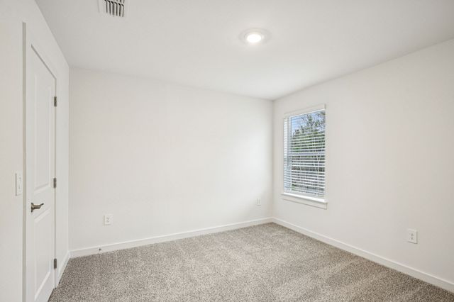 126 Vanguard Drive, La Vergne, TN 37086